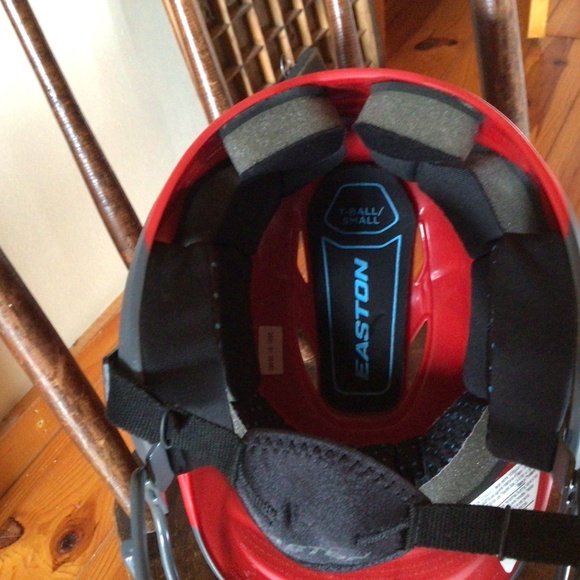 Easton Helmet Sz. Small - Picture 4 of 6
